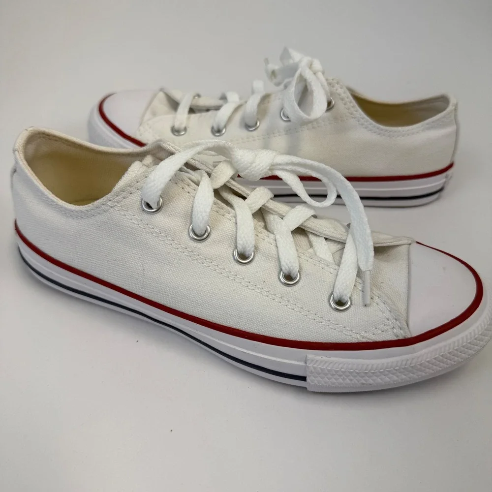 Converse Chuck Taylor All Star Low Top White Canvas Youth Sneakers Size 3